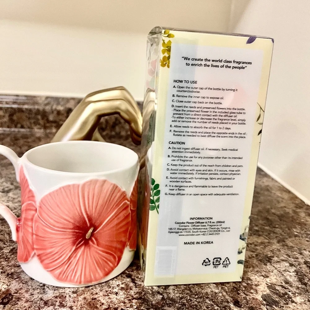 NWT Tulip Mug and Black Cherry Flower Diffuser